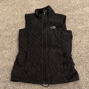 The North Face Women's Black Quilted Vest XS